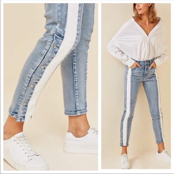 Snap Button Skinny Jeans - Picture 2 of 6